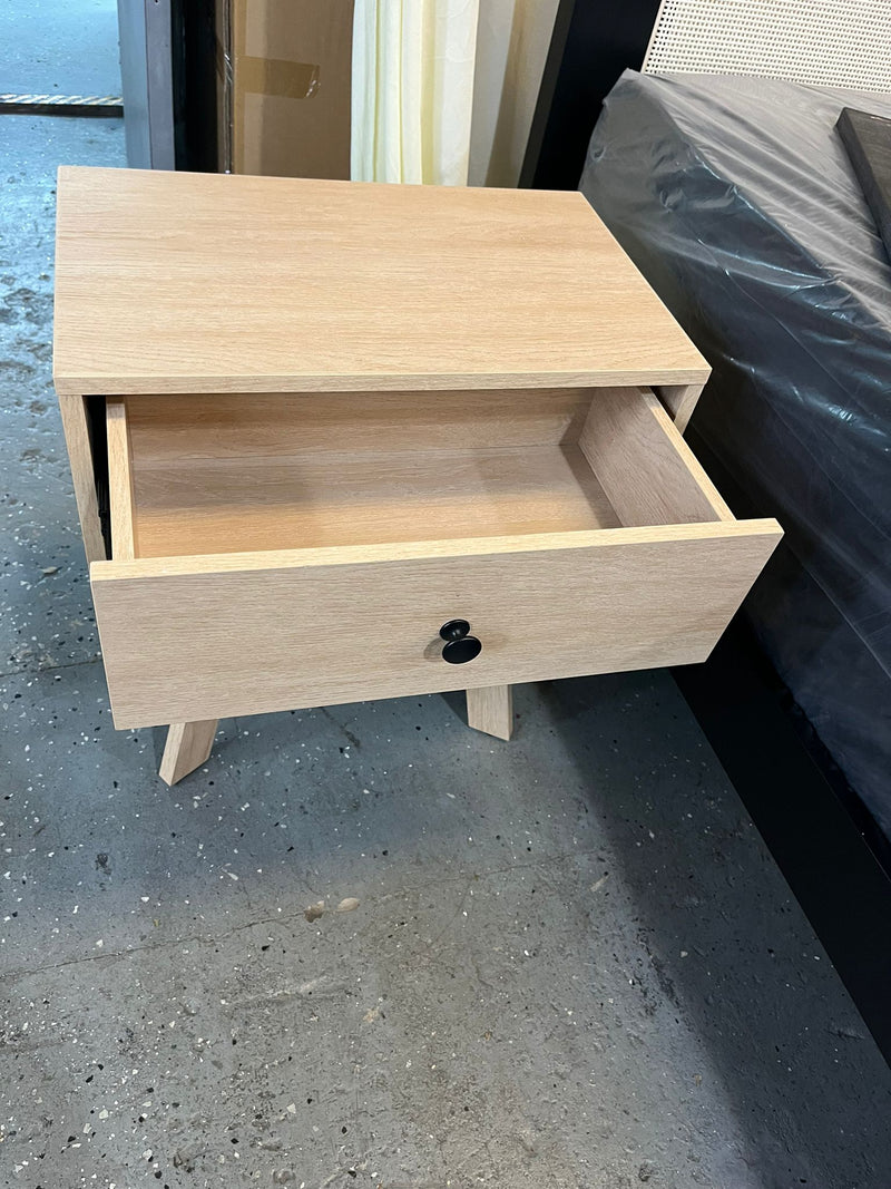 20" 1-Drawer Nightstand – Coastal Oak – CLEARANCE $29