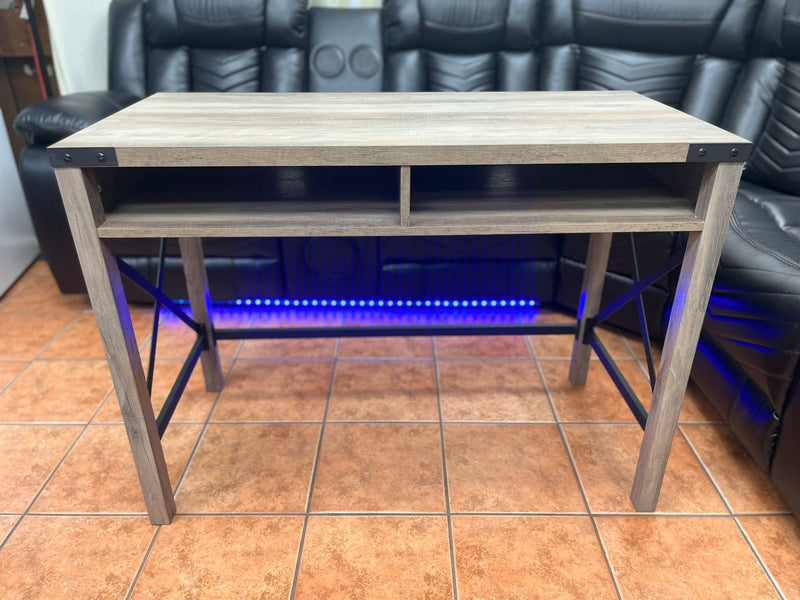 Farmhouse Metal and Wood Desk - Grey Wash