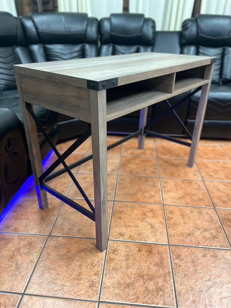 Farmhouse Metal and Wood Desk - Grey Wash