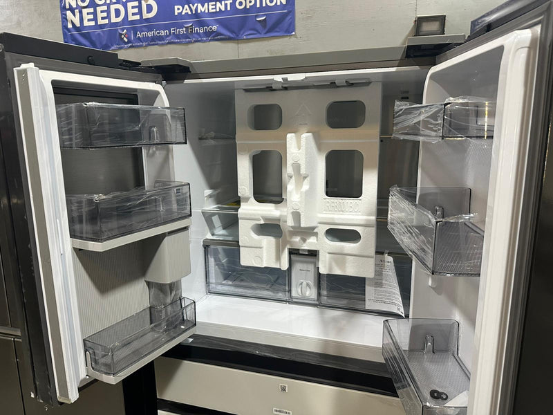 Bespoke 4-Door French Door Refrigerator (29 cu. ft.) with Beverage Center™ in Morning Blue Glass Top Panels and White Glass Middle and Bottom Panels